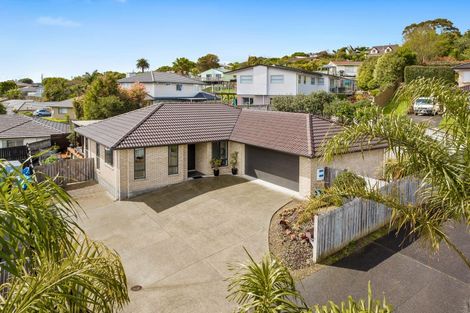 Photo of property in 19 Barwick Place, Stanmore Bay, Whangaparaoa, 0932
