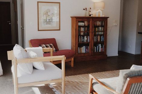 Photo of property in 5 Karioi Crescent, Raglan, 3225