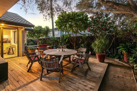 Photo of property in 115b Moore Street, Howick, Auckland, 2014