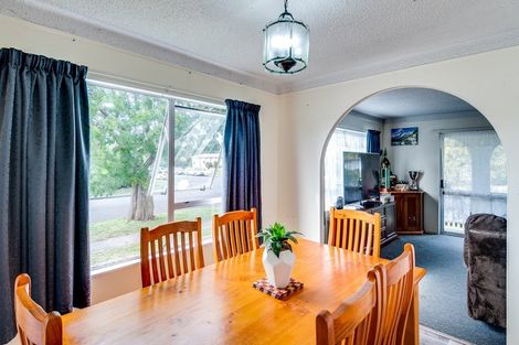 Photo of property in 32 Walton Way, Flaxmere, Hastings, 4120