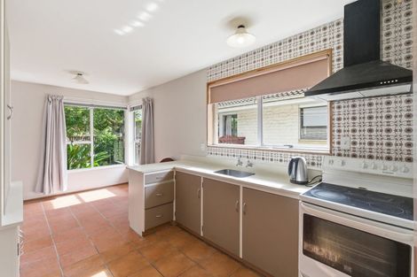Photo of property in 1/87 Denise Crescent, Hornby, Christchurch, 8042