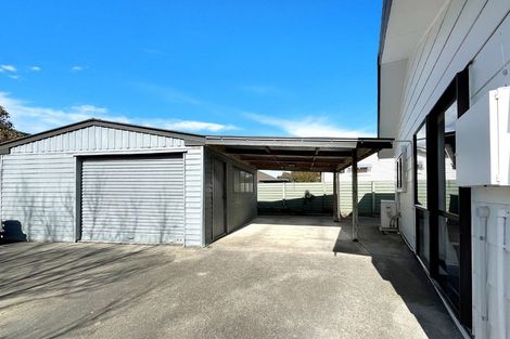 Photo of property in 27 Tiller Close, Kelvin Grove, Palmerston North, 4414