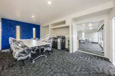 Photo of property in 32 Beach Road, Pahurehure, Papakura, 2113