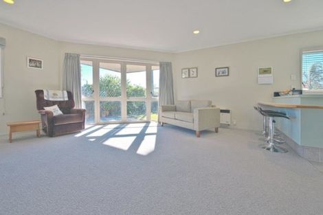 Photo of property in 3 Henry Hill Street, Marewa, Napier, 4110