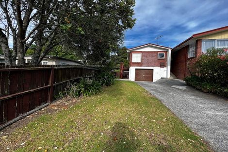Photo of property in 2/2 Gretel Place, Hillcrest, Auckland, 0627
