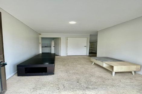 Photo of property in 2/62 Hillcrest Road, Papatoetoe, Auckland, 2025