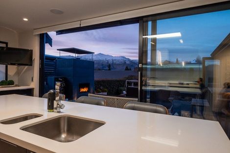 Photo of property in 1 Wellswood Way, Lower Shotover, Queenstown, 9371