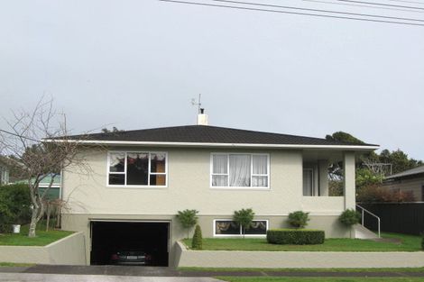 Photo of property in 10 Pukenui Street, Strandon, New Plymouth, 4312