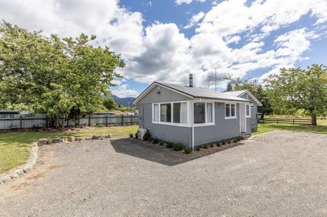 Photo of property in 123 Te Rangitautahanga Road, Turangi, 3334