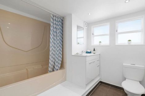 Photo of property in 46 Sheridan Terrace, Johnsonville, Wellington, 6037