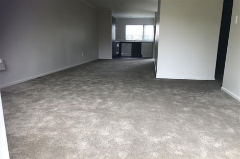 Photo of property in 1 Kona Crescent, Henderson, Auckland, 0610