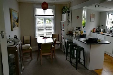 Photo of property in 9 Cutfield Road, New Plymouth, 4310