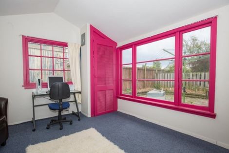 Photo of property in 85 Corson Avenue, Beckenham, Christchurch, 8023