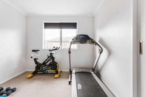 Photo of property in 6 Fuller Street, Papamoa Beach, Papamoa, 3118