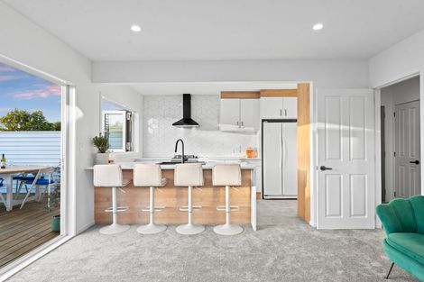 Photo of property in 23b Woodglen Road, Glen Eden, Auckland, 0602