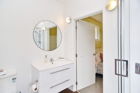 Photo of property in 6 Medbury Terrace, Fendalton, Christchurch, 8041