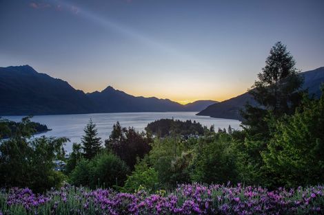 Photo of property in 27 Edinburgh Drive, Queenstown, 9300