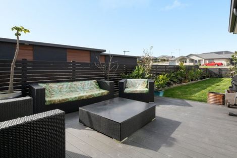 Photo of property in 28 Puhirake Crescent, Pyes Pa, Tauranga, 3112