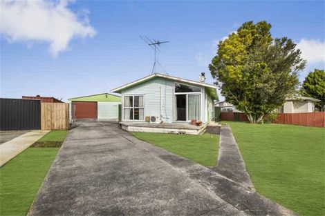 Photo of property in 24 President Avenue, Papakura, 2110
