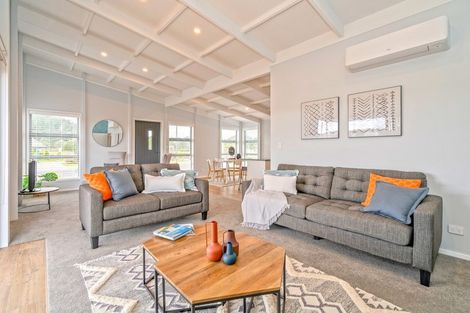 Photo of property in 35 Longreach Drive, Cooks Beach, Whitianga, 3591