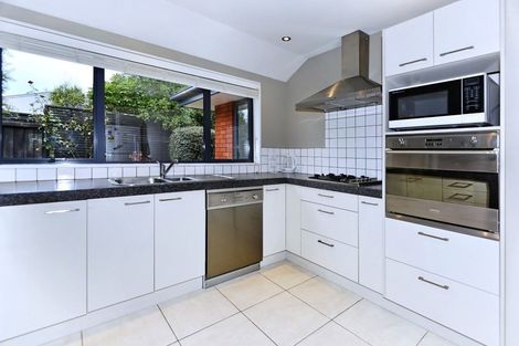 Photo of property in 3 Woodhaven Place, Parklands, Christchurch, 8083