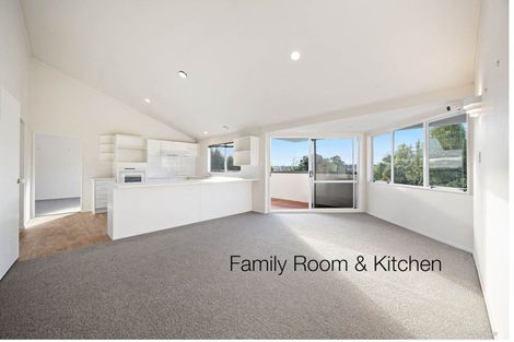 Photo of property in 7 Ayrshire Place, Somerville, Auckland, 2014