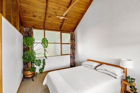 Photo of property in 206 Knight Street, Hastings, 4122