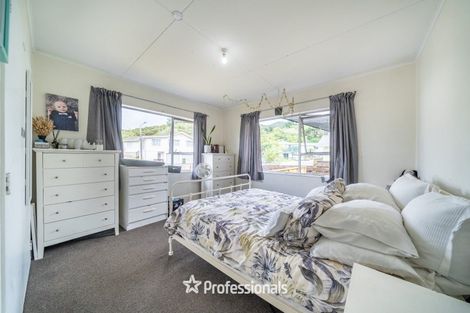 Photo of property in 4 Bexley Grove, Wainuiomata, Lower Hutt, 5014