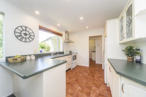 Photo of property in 8 Flower Street, Bulls, 4818