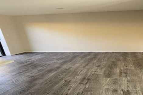 Photo of property in 10 Han Court, Glen Eden, Auckland, 0602