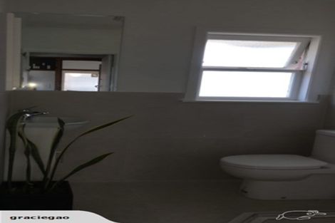 Photo of property in 2/58 Taharoto Road, Takapuna, Auckland, 0622