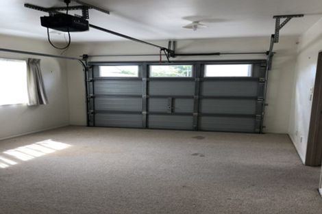 Photo of property in 2 Glucina Place, Glen Eden, Auckland, 0602