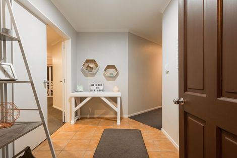 Photo of property in 302 Gravatt Road, Papamoa Beach, Papamoa, 3118