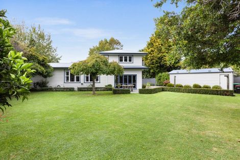 Photo of property in 9 Neeve Place, Taradale, Napier, 4112