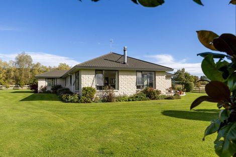 Photo of property in 205-233 Fitzherbert Road East, Aokautere, Palmerston North, 4471