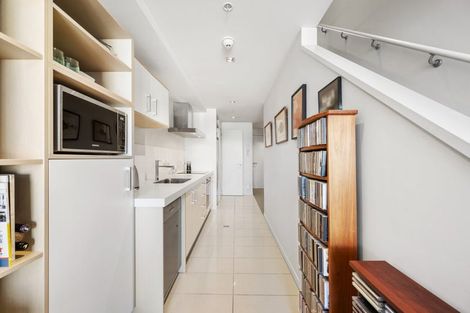 Photo of property in Monument Apartments, 9b/245 Wakefield Street, Te Aro, Wellington, 6011