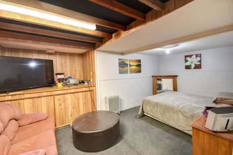 Photo of property in 1 Leith Street, Kinmont Park, Mosgiel, 9024