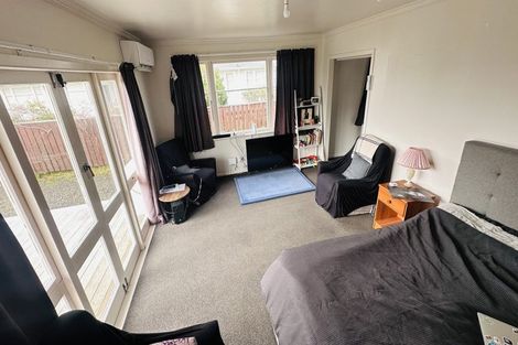 Photo of property in 10 Cuba Street, Marton, 4710