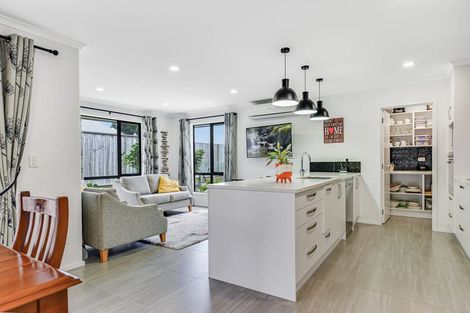 Photo of property in 8 Carlingford Rise, Dinsdale, Hamilton, 3204