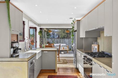 Photo of property in 1/34 Tamatea Road, Taupo, 3330