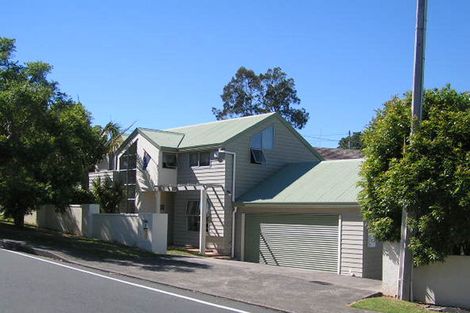 Photo of property in 1/4 Council Terrace, Northcote Point, Auckland, 0627