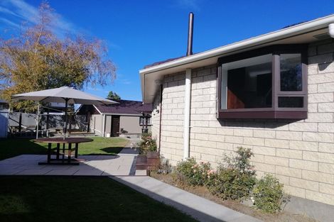 Photo of property in 14 Gibbs Drive, Woodend, 7610