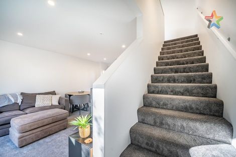 Photo of property in 4/97 Whites Line East, Waiwhetu, Lower Hutt, 5010