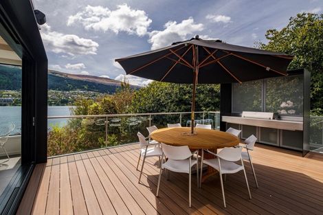 Photo of property in 3 Lewis Road, Kelvin Heights, Queenstown, 9300