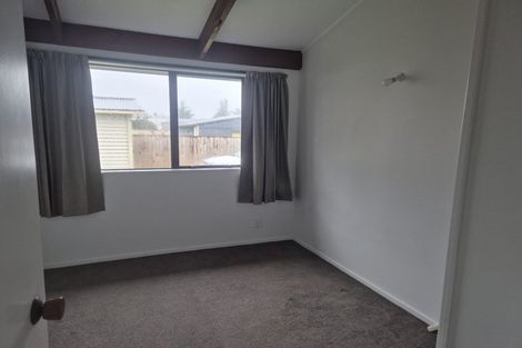 Photo of property in 1/26 Compass Place, Te Atatu Peninsula, Auckland, 0610
