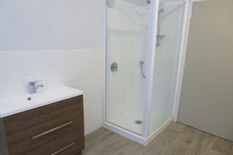 Photo of property in 4171a Great North Road, Glen Eden, Auckland, 0602