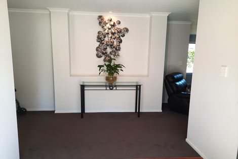 Photo of property in 16 Nautical Drive, Haruru, 0204