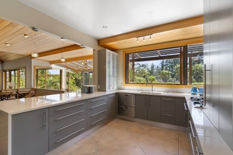 Photo of property in 338 Old North Road, Kumeu, 0892