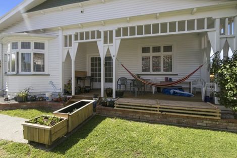 Photo of property in 117 Whites Line East, Waiwhetu, Lower Hutt, 5010