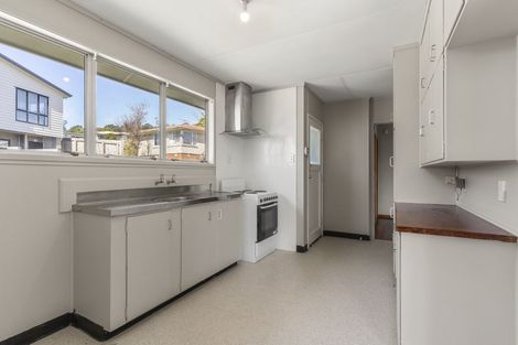 Photo of property in 52a Portman Road, Mount Wellington, Auckland, 1060